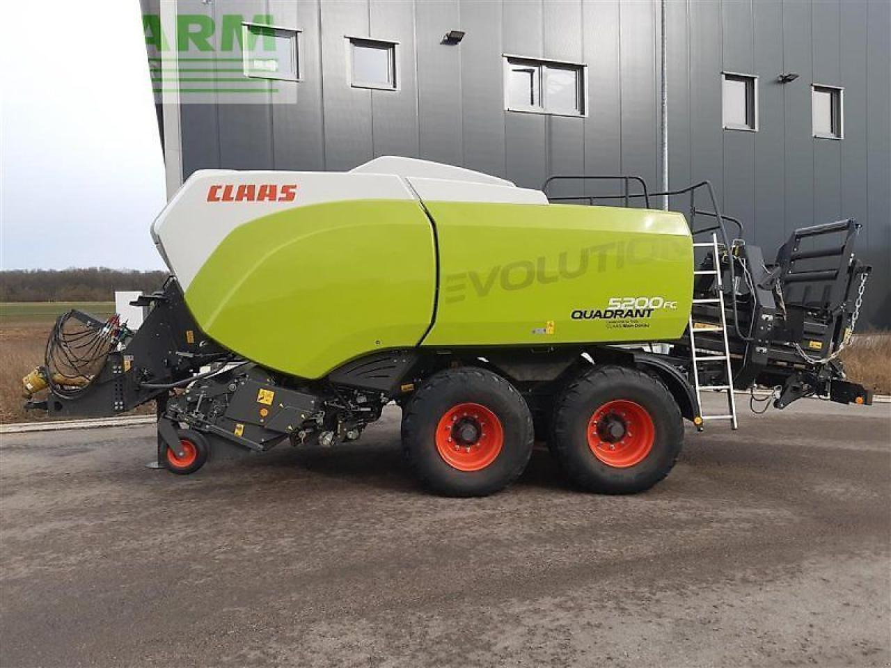 CLAAS quadrant 5200 fc evolution - Kvadratna balirka: slika CLAAS quadrant 5200 fc evolution - Kvadratna balirka CLAAS quadrant 5200 fc evolution - Kvadratna balirka: slika CLAAS quadrant 5200 fc evolution - Kvadratna balirka