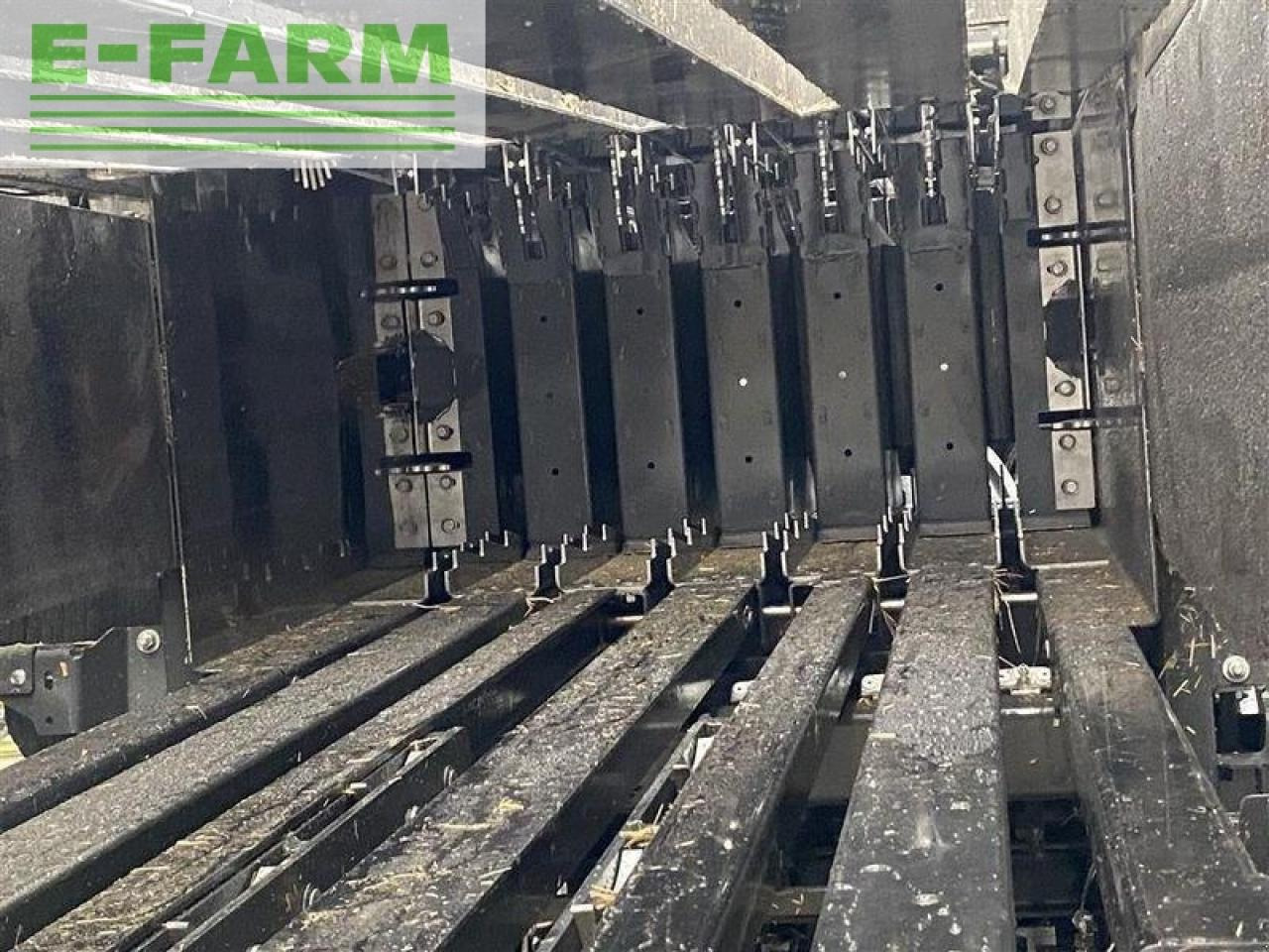 Kvadratna balirka CLAAS quadrant 5200 fc tandem evo: slika Kvadratna balirka CLAAS quadrant 5200 fc tandem evo