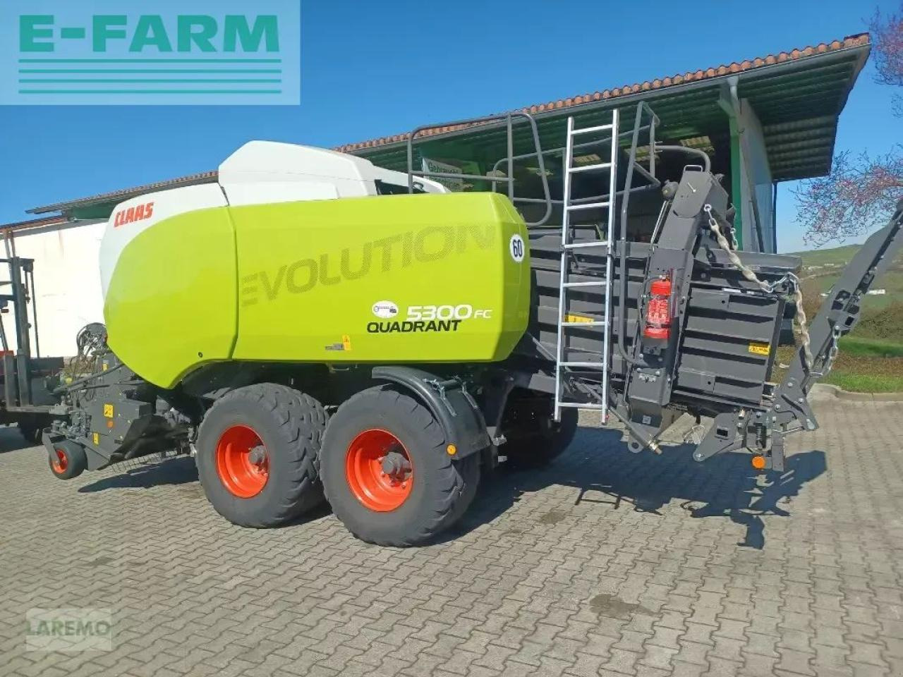 CLAAS quadrant 5300 fc evolution - Kvadratna balirka: slika CLAAS quadrant 5300 fc evolution - Kvadratna balirka CLAAS quadrant 5300 fc evolution - Kvadratna balirka: slika CLAAS quadrant 5300 fc evolution - Kvadratna balirka