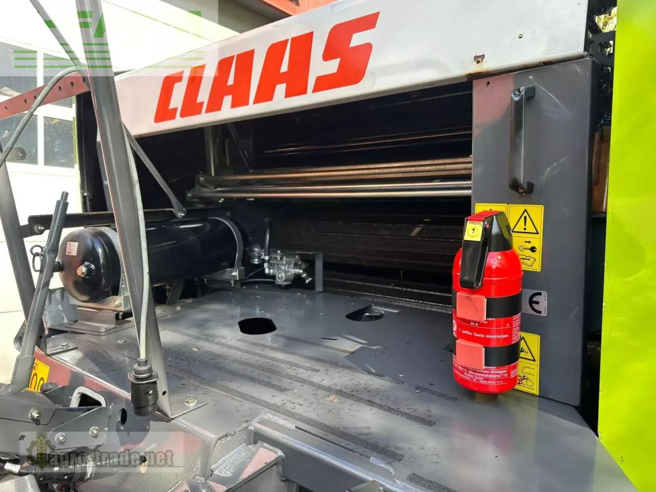 CLAAS rollant 454 rc - Kvadratna balirka: slika CLAAS rollant 454 rc - Kvadratna balirka CLAAS rollant 454 rc - Kvadratna balirka: slika CLAAS rollant 454 rc - Kvadratna balirka