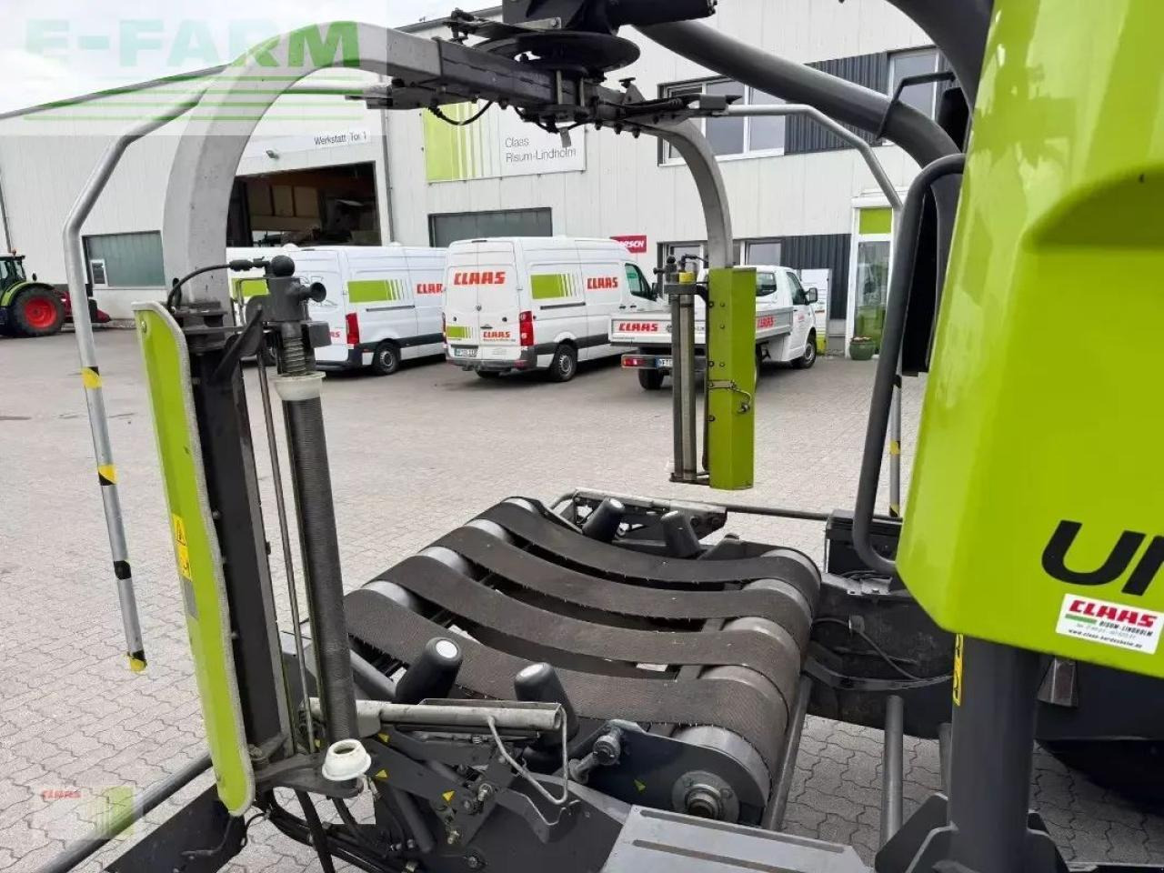 CLAAS rollant 455 rc uniwrap - Kvadratna balirka: slika CLAAS rollant 455 rc uniwrap - Kvadratna balirka CLAAS rollant 455 rc uniwrap - Kvadratna balirka: slika CLAAS rollant 455 rc uniwrap - Kvadratna balirka
