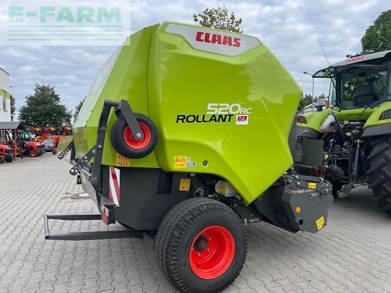 CLAAS rollant 520 rc - Kvadratna balirka: slika CLAAS rollant 520 rc - Kvadratna balirka CLAAS rollant 520 rc - Kvadratna balirka: slika CLAAS rollant 520 rc - Kvadratna balirka