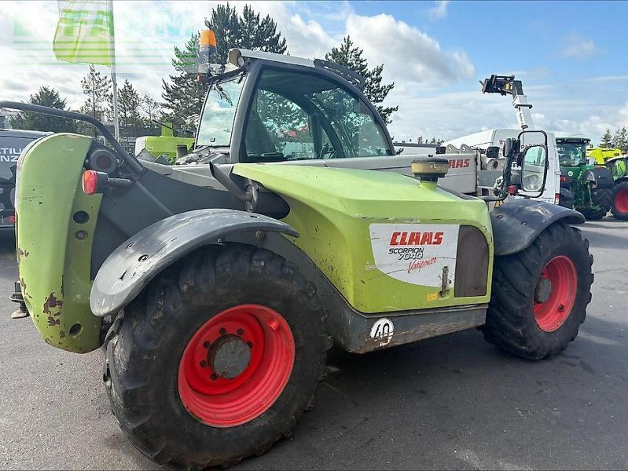 CLAAS scorpion 7040 - Teleskopski rukovatelj: slika CLAAS scorpion 7040 - Teleskopski rukovatelj CLAAS scorpion 7040 - Teleskopski rukovatelj: slika CLAAS scorpion 7040 - Teleskopski rukovatelj