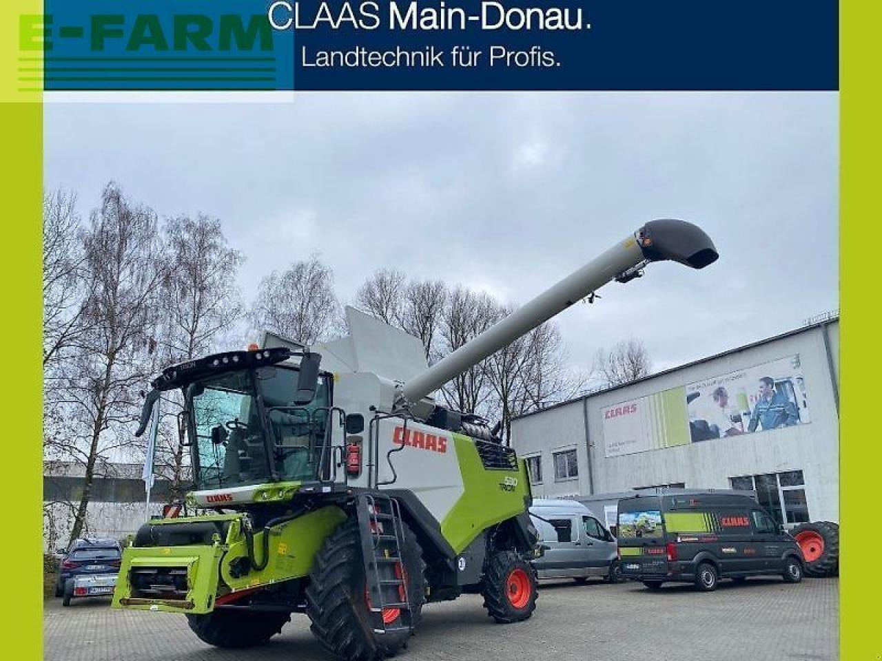 CLAAS trion 530 mit sw v 680 - Kombajn za žetvu: slika CLAAS trion 530 mit sw v 680 - Kombajn za žetvu CLAAS trion 530 mit sw v 680 - Kombajn za žetvu: slika CLAAS trion 530 mit sw v 680 - Kombajn za žetvu