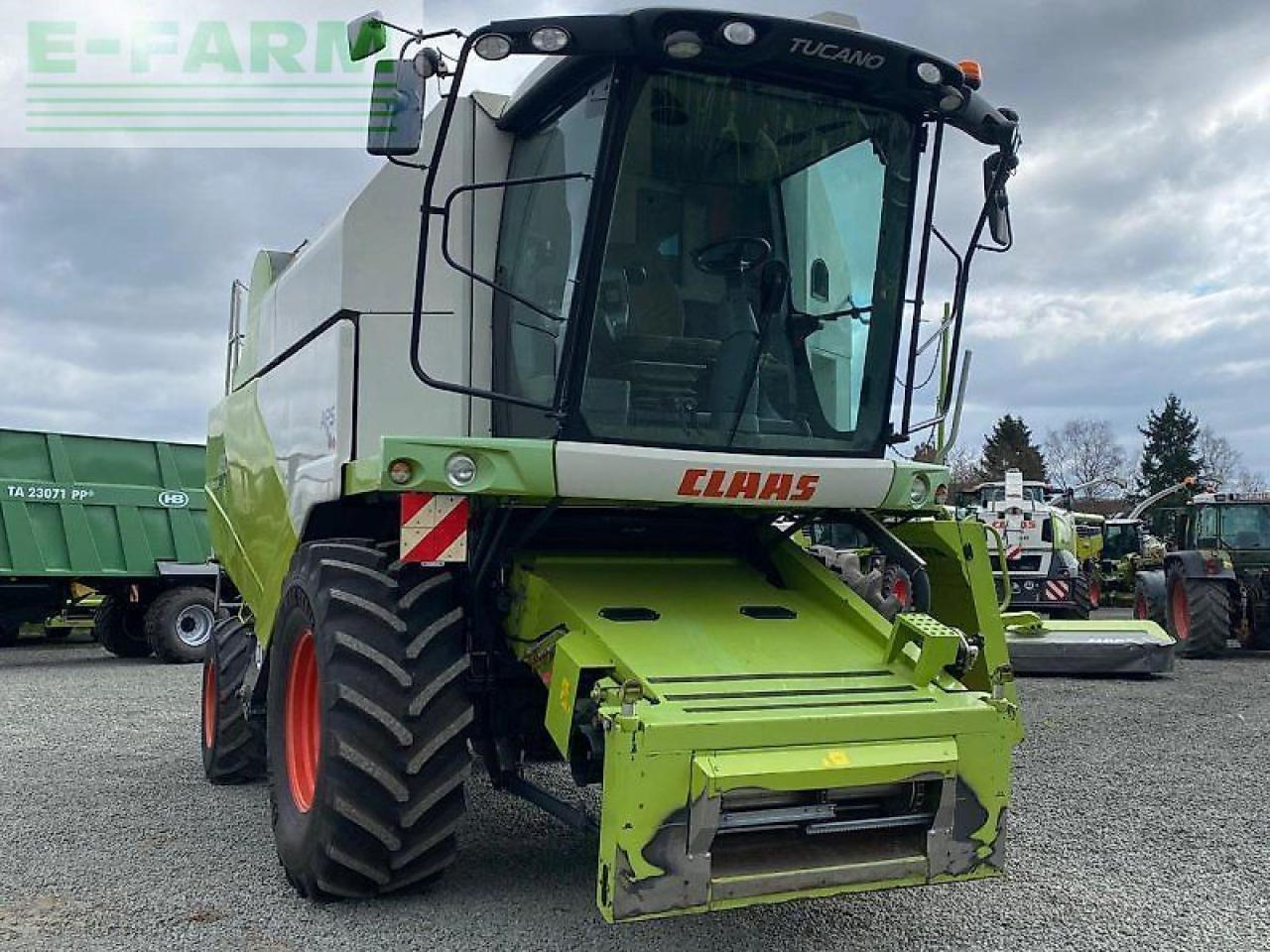 CLAAS tucano 430 - Kombajn za žetvu: slika CLAAS tucano 430 - Kombajn za žetvu CLAAS tucano 430 - Kombajn za žetvu: slika CLAAS tucano 430 - Kombajn za žetvu