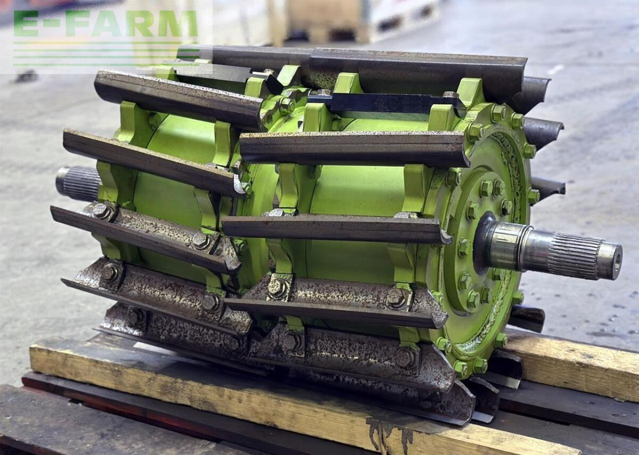 CLAAS v-max 28 messertrommel jaguar 497 - 502 - Priključak za silažni kombajn: slika CLAAS v-max 28 messertrommel jaguar 497 - 502 - Priključak za silažni kombajn CLAAS v-max 28 messertrommel jaguar 497 - 502 - Priključak za silažni kombajn: slika CLAAS v-max 28 messertrommel jaguar 497 - 502 - Priključak za silažni kombajn