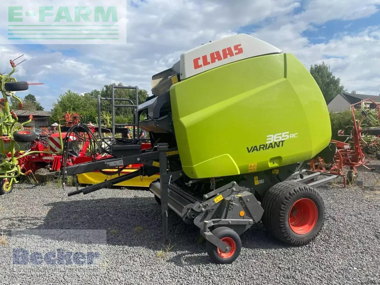 CLAAS variant 365 rc - Kvadratna balirka: slika CLAAS variant 365 rc - Kvadratna balirka CLAAS variant 365 rc - Kvadratna balirka: slika CLAAS variant 365 rc - Kvadratna balirka