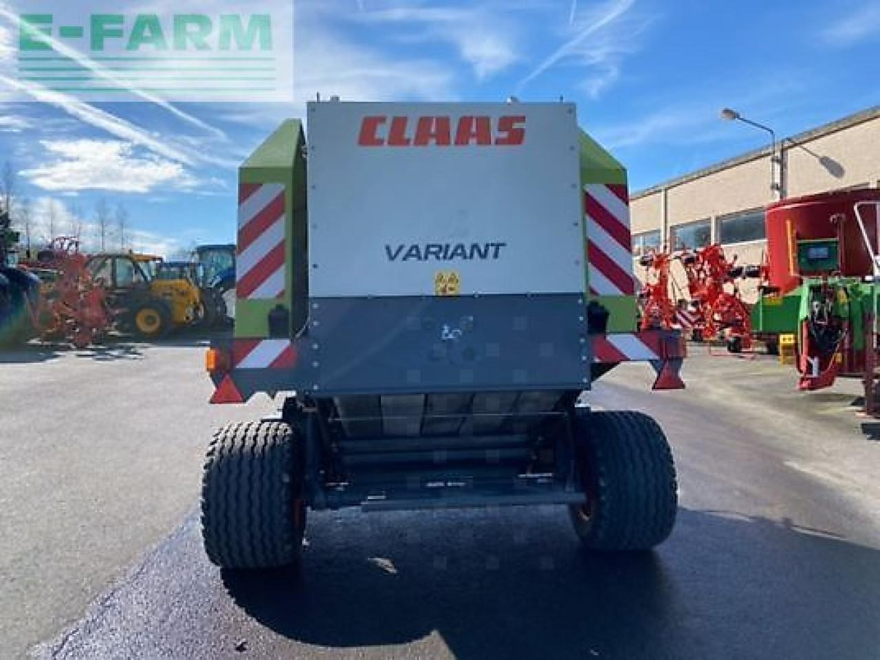 CLAAS variant 370 - Kvadratna balirka: slika CLAAS variant 370 - Kvadratna balirka CLAAS variant 370 - Kvadratna balirka: slika CLAAS variant 370 - Kvadratna balirka