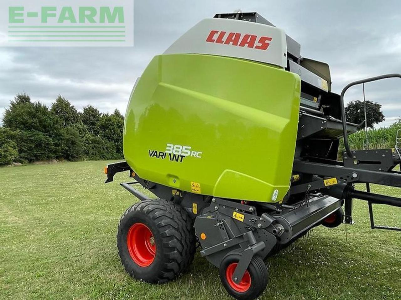 CLAAS variant 385 rc - Kvadratna balirka: slika CLAAS variant 385 rc - Kvadratna balirka CLAAS variant 385 rc - Kvadratna balirka: slika CLAAS variant 385 rc - Kvadratna balirka