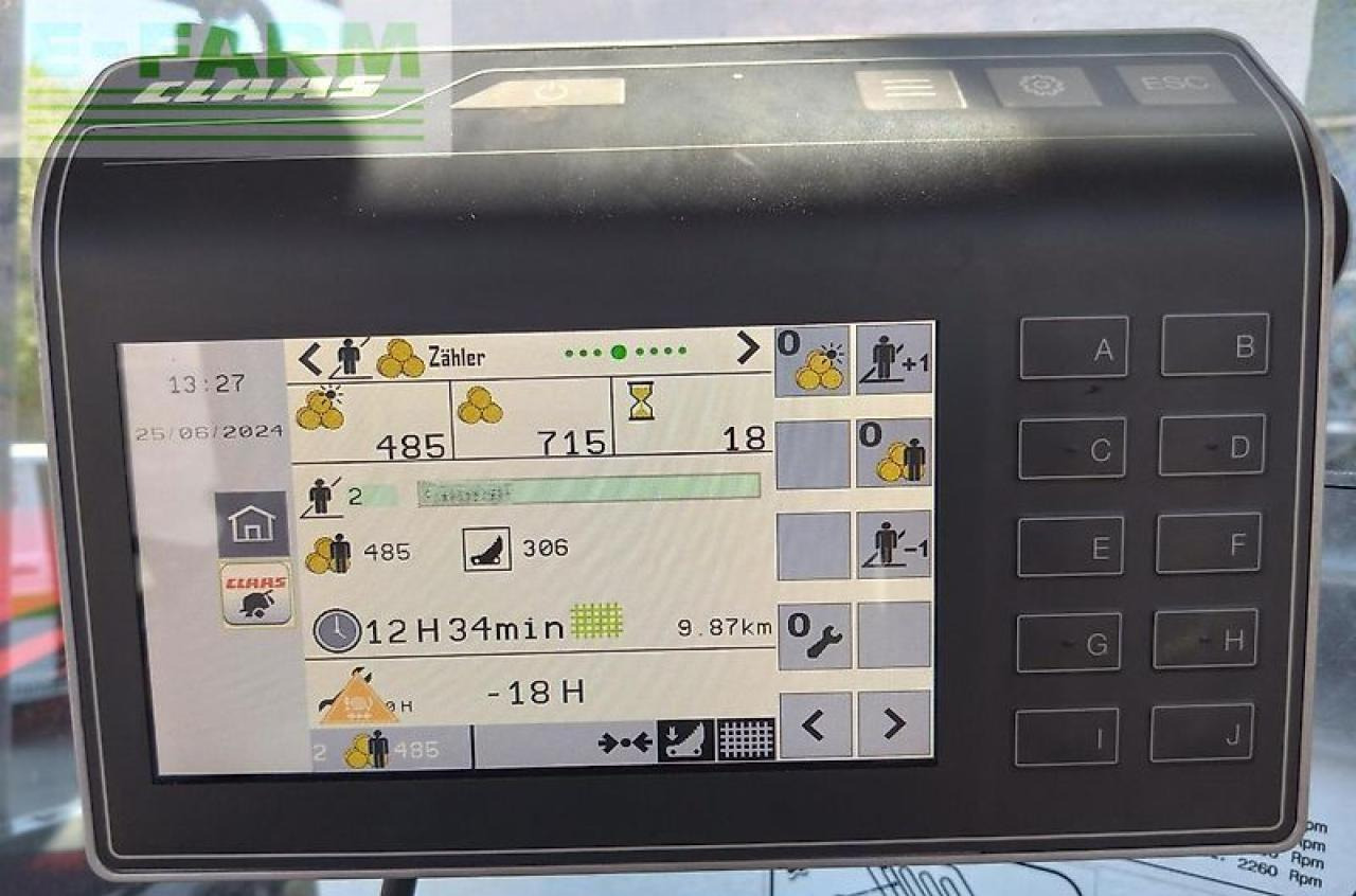CLAAS variant 580 rc pro - Kvadratna balirka: slika CLAAS variant 580 rc pro - Kvadratna balirka CLAAS variant 580 rc pro - Kvadratna balirka: slika CLAAS variant 580 rc pro - Kvadratna balirka