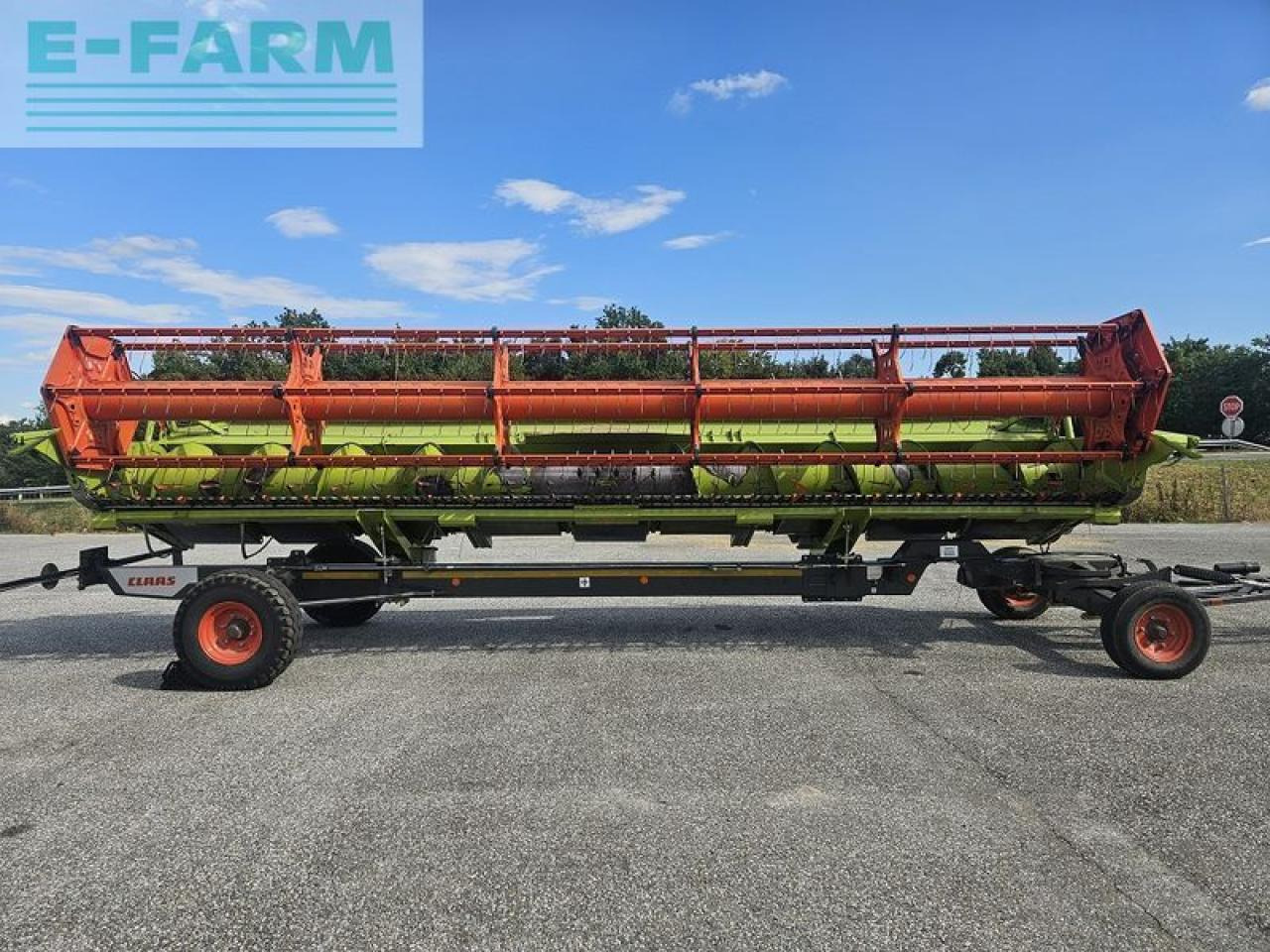 CLAAS vario 770 + rapstrenner + transportwagen - Heder za kombajn: slika CLAAS vario 770 + rapstrenner + transportwagen - Heder za kombajn CLAAS vario 770 + rapstrenner + transportwagen - Heder za kombajn: slika CLAAS vario 770 + rapstrenner + transportwagen - Heder za kombajn