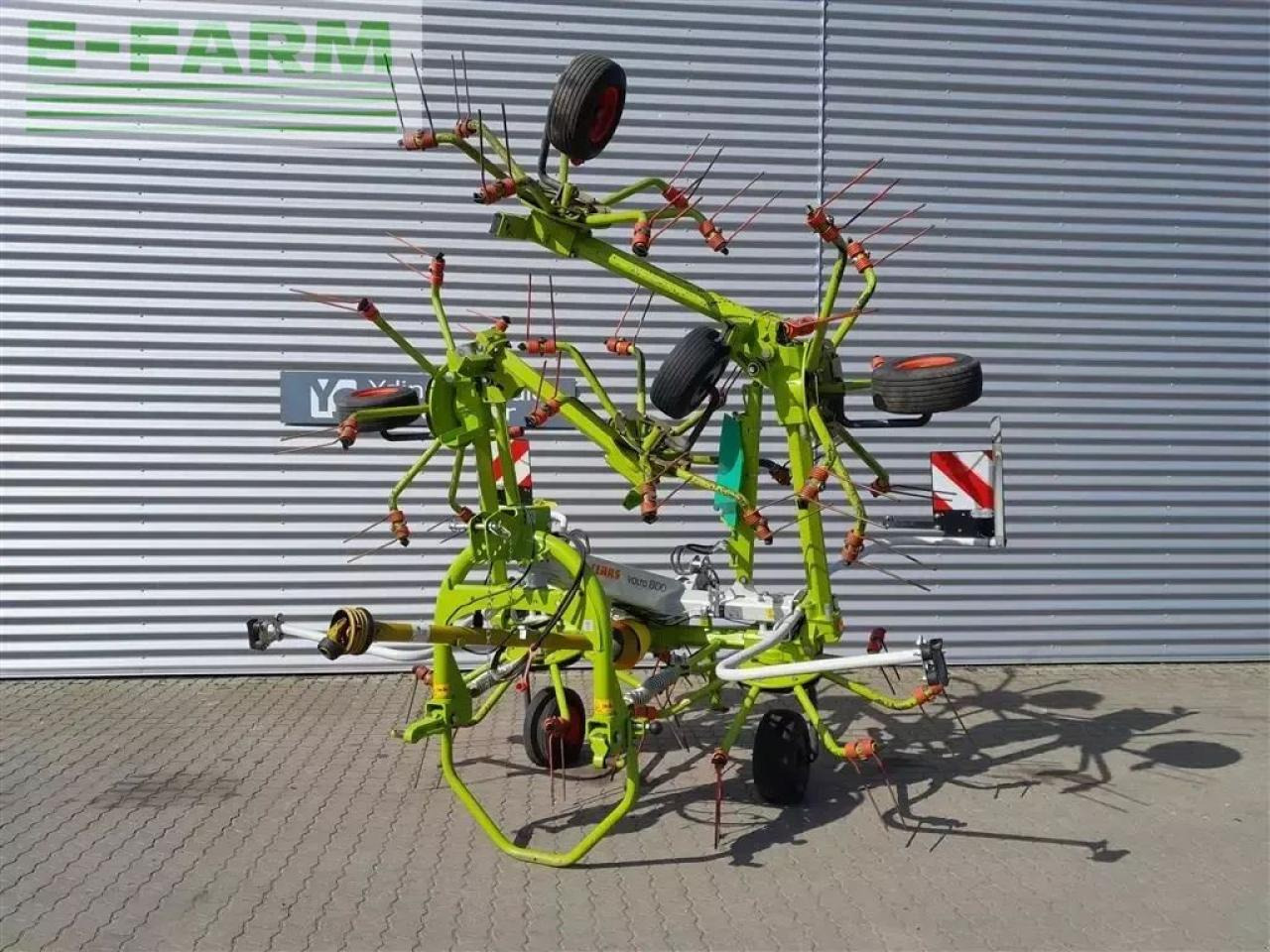 CLAAS volto 800 - Prevrtač sijena/ Grabulje: slika CLAAS volto 800 - Prevrtač sijena/ Grabulje CLAAS volto 800 - Prevrtač sijena/ Grabulje: slika CLAAS volto 800 - Prevrtač sijena/ Grabulje