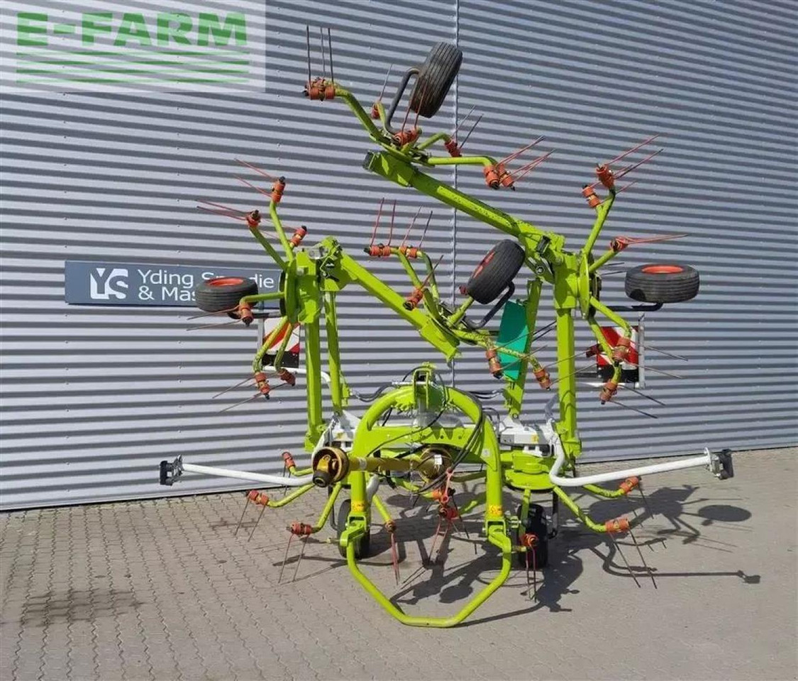 CLAAS volto 800 - Prevrtač sijena/ Grabulje: slika CLAAS volto 800 - Prevrtač sijena/ Grabulje CLAAS volto 800 - Prevrtač sijena/ Grabulje: slika CLAAS volto 800 - Prevrtač sijena/ Grabulje