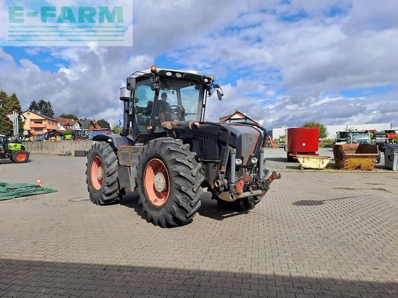 CLAAS xerion 3300 trac vc TRAC VC - Traktor: slika CLAAS xerion 3300 trac vc TRAC VC - Traktor CLAAS xerion 3300 trac vc TRAC VC - Traktor: slika CLAAS xerion 3300 trac vc TRAC VC - Traktor