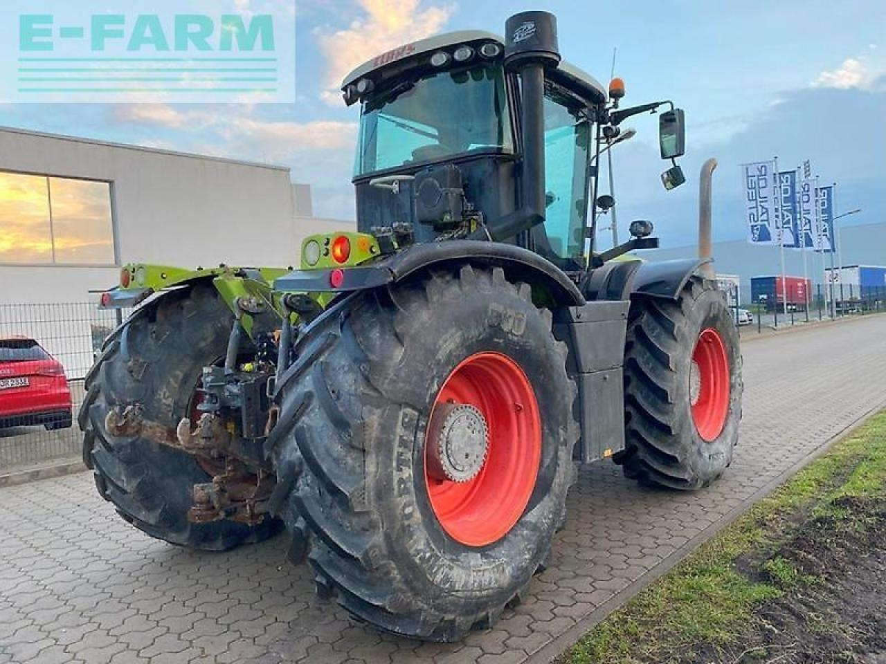 CLAAS xerion 3800 trac TRAC - Traktor: slika CLAAS xerion 3800 trac TRAC - Traktor CLAAS xerion 3800 trac TRAC - Traktor: slika CLAAS xerion 3800 trac TRAC - Traktor