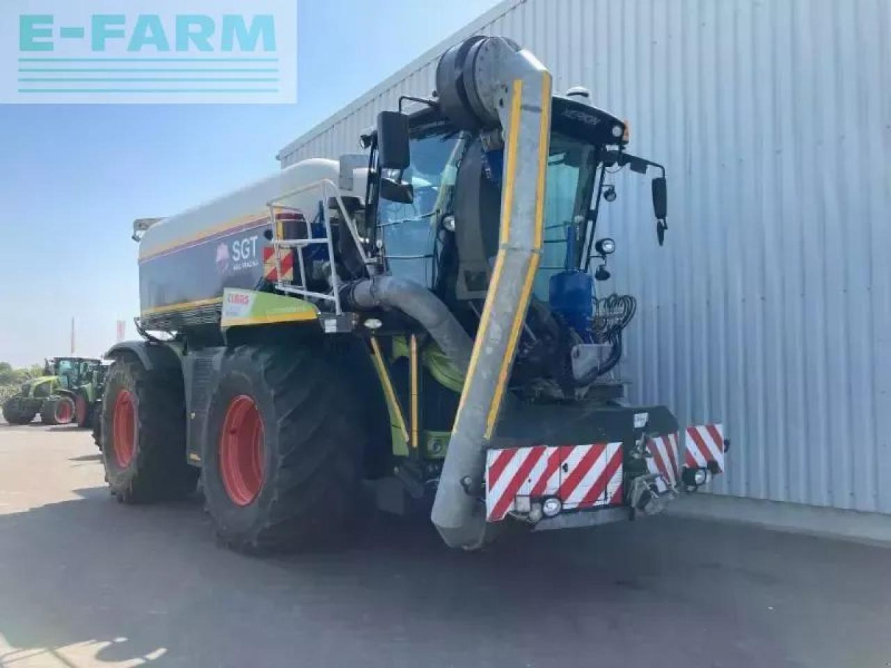 CLAAS xerion 4000 saddle trac SADDLE TRAC - Traktor: slika CLAAS xerion 4000 saddle trac SADDLE TRAC - Traktor CLAAS xerion 4000 saddle trac SADDLE TRAC - Traktor: slika CLAAS xerion 4000 saddle trac SADDLE TRAC - Traktor