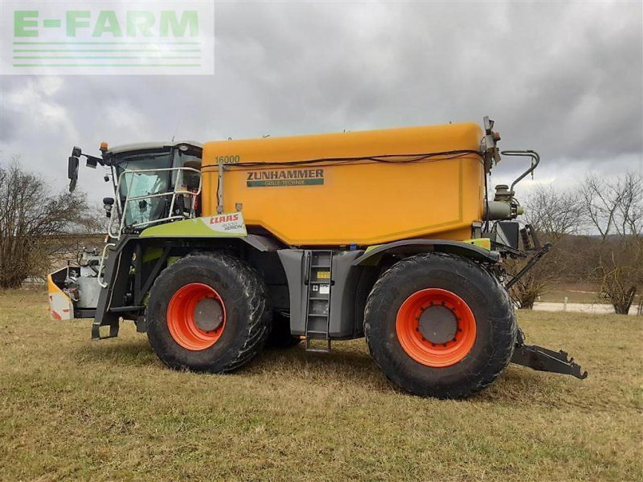 CLAAS xerion 4000 saddle trac SADDLE TRAC - Samopogonjena prskalica: slika CLAAS xerion 4000 saddle trac SADDLE TRAC - Samopogonjena prskalica CLAAS xerion 4000 saddle trac SADDLE TRAC - Samopogonjena prskalica: slika CLAAS xerion 4000 saddle trac SADDLE TRAC - Samopogonjena prskalica