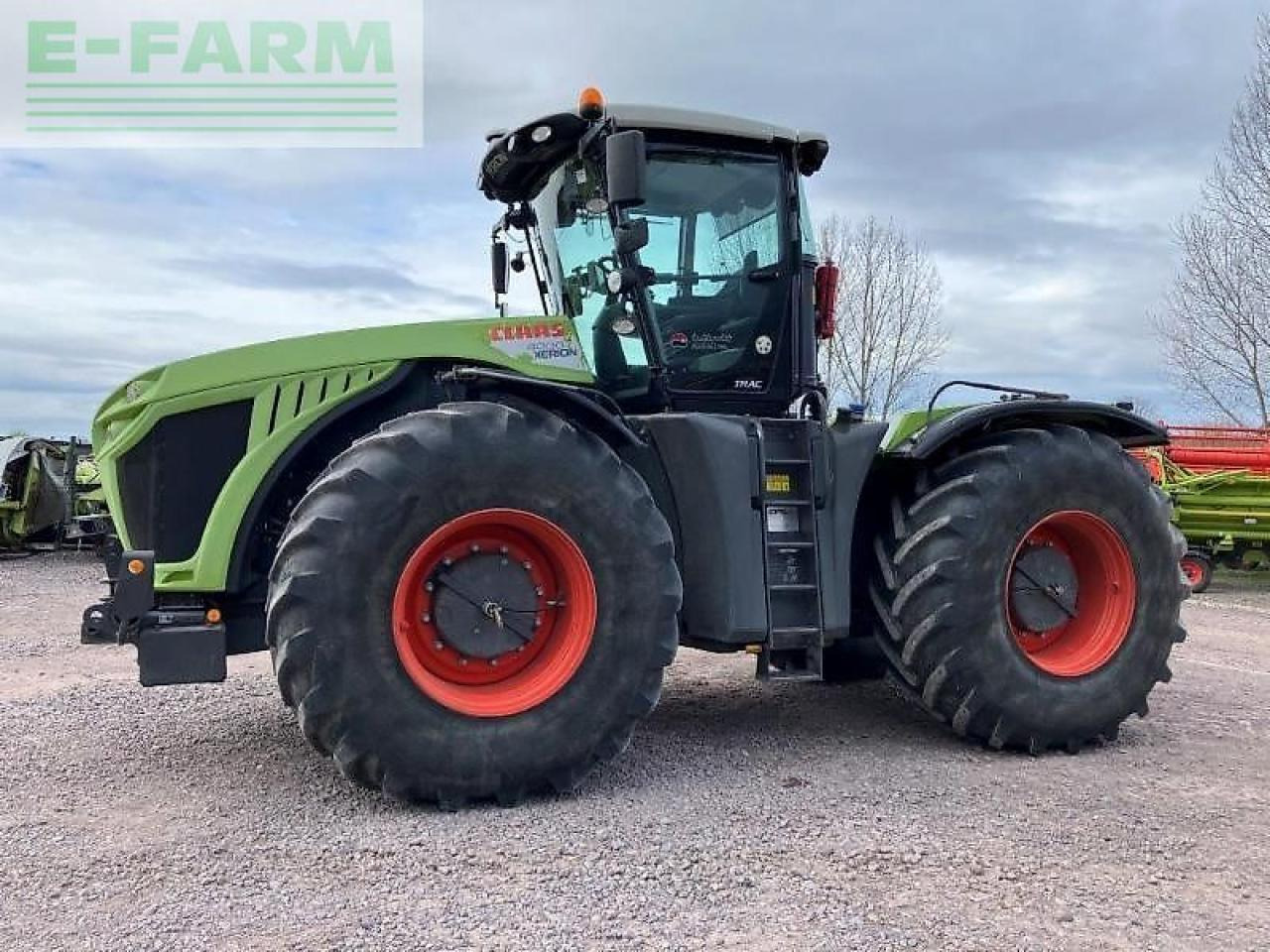 CLAAS xerion 4000 trac TRAC - Traktor: slika CLAAS xerion 4000 trac TRAC - Traktor CLAAS xerion 4000 trac TRAC - Traktor: slika CLAAS xerion 4000 trac TRAC - Traktor