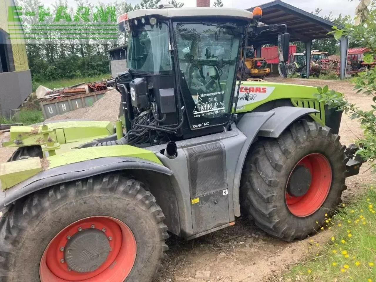 CLAAS xerion 4500 vc - Traktor: slika CLAAS xerion 4500 vc - Traktor CLAAS xerion 4500 vc - Traktor: slika CLAAS xerion 4500 vc - Traktor