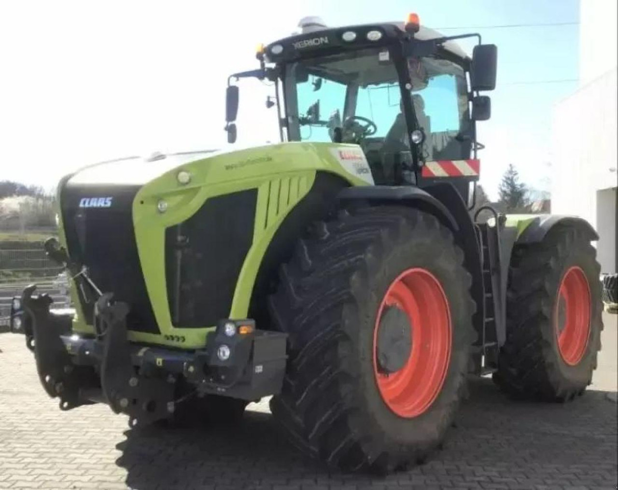 CLAAS xerion 5000 vc - Traktor: slika CLAAS xerion 5000 vc - Traktor CLAAS xerion 5000 vc - Traktor: slika CLAAS xerion 5000 vc - Traktor
