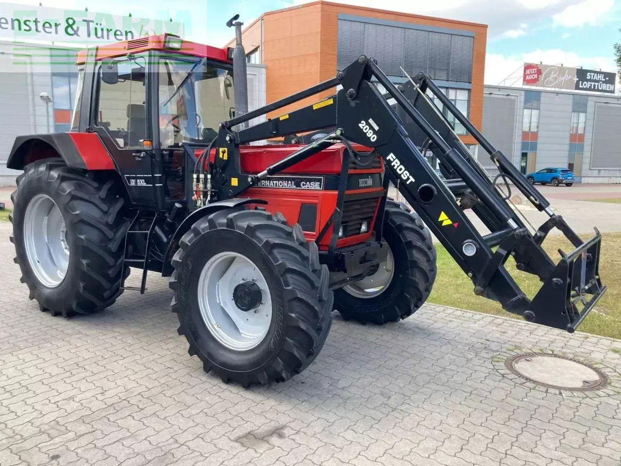 Case-IH 1255 xl - Traktor: slika Case-IH 1255 xl - Traktor Case-IH 1255 xl - Traktor: slika Case-IH 1255 xl - Traktor