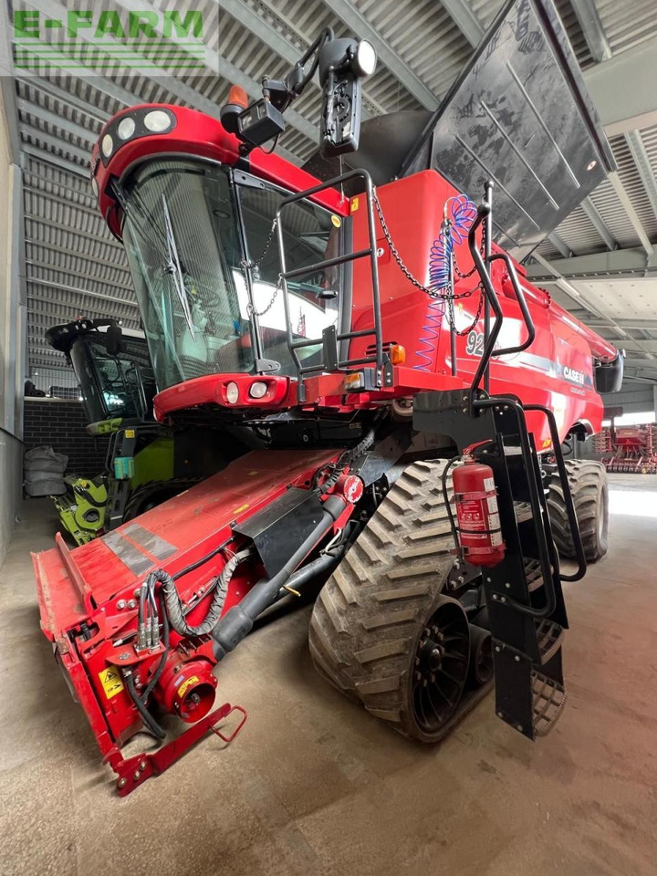 Case-IH 9230 AXIAL-FLOW - Kombajn za žetvu: slika Case-IH 9230 AXIAL-FLOW - Kombajn za žetvu Case-IH 9230 AXIAL-FLOW - Kombajn za žetvu: slika Case-IH 9230 AXIAL-FLOW - Kombajn za žetvu