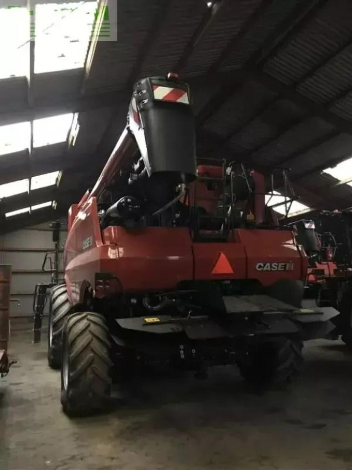 Case-IH axial-flow 8250 med harvest command, kun 570 tærsketimer - Kombajn za žetvu: slika Case-IH axial-flow 8250 med harvest command, kun 570 tærsketimer - Kombajn za žetvu Case-IH axial-flow 8250 med harvest command, kun 570 tærsketimer - Kombajn za žetvu: slika Case-IH axial-flow 8250 med harvest command, kun 570 tærsketimer - Kombajn za žetvu