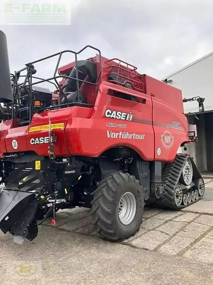 Kombajn za žetvu Case-IH axial-flow 8250 st5: slika Kombajn za žetvu Case-IH axial-flow 8250 st5