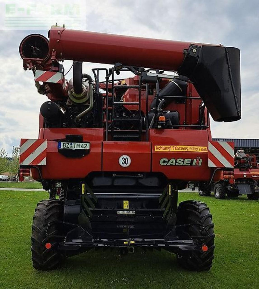 Case-IH axial flow 8250 sts - Kombajn za žetvu: slika Case-IH axial flow 8250 sts - Kombajn za žetvu Case-IH axial flow 8250 sts - Kombajn za žetvu: slika Case-IH axial flow 8250 sts - Kombajn za žetvu