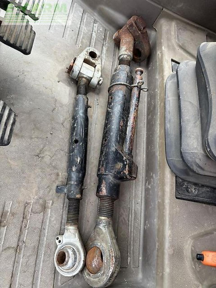 Case-IH cvx 185 - Traktor: slika Case-IH cvx 185 - Traktor Case-IH cvx 185 - Traktor: slika Case-IH cvx 185 - Traktor