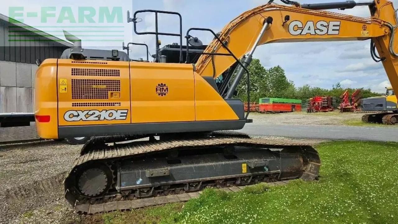 Case-IH cx 210 e - Bager gusjeničar: slika Case-IH cx 210 e - Bager gusjeničar Case-IH cx 210 e - Bager gusjeničar: slika Case-IH cx 210 e - Bager gusjeničar