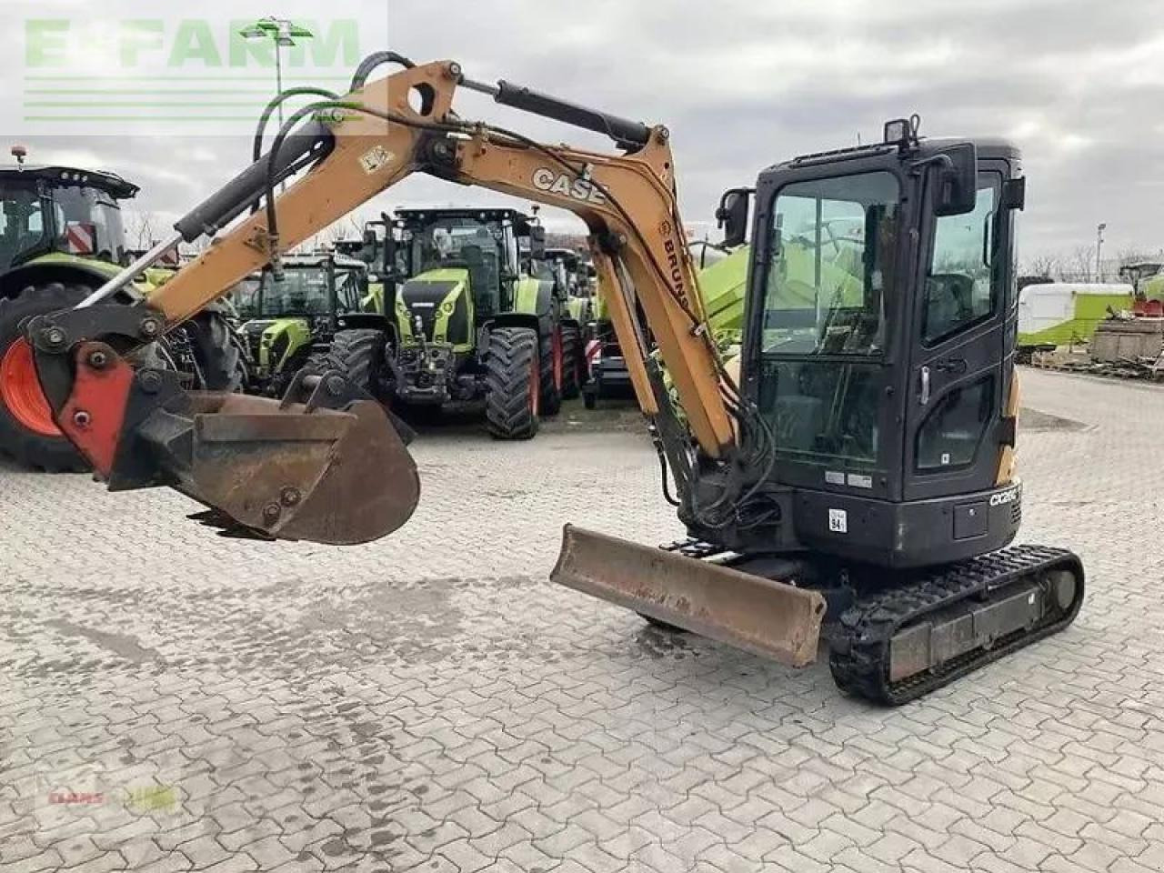 Case-IH cx 26c - Mini bager: slika Case-IH cx 26c - Mini bager Case-IH cx 26c - Mini bager: slika Case-IH cx 26c - Mini bager