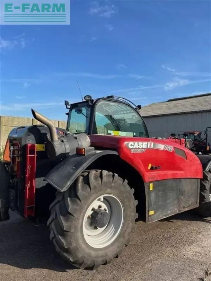 Case-IH farmlift 742 - Teleskopski rukovatelj: slika Case-IH farmlift 742 - Teleskopski rukovatelj Case-IH farmlift 742 - Teleskopski rukovatelj: slika Case-IH farmlift 742 - Teleskopski rukovatelj
