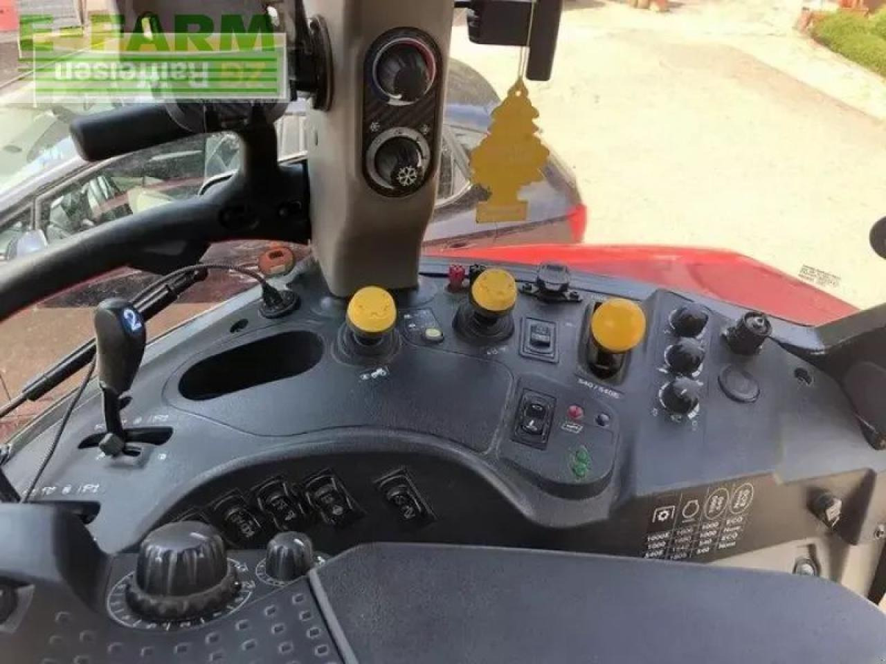Case-IH luxxum 120 - Traktor: slika Case-IH luxxum 120 - Traktor Case-IH luxxum 120 - Traktor: slika Case-IH luxxum 120 - Traktor