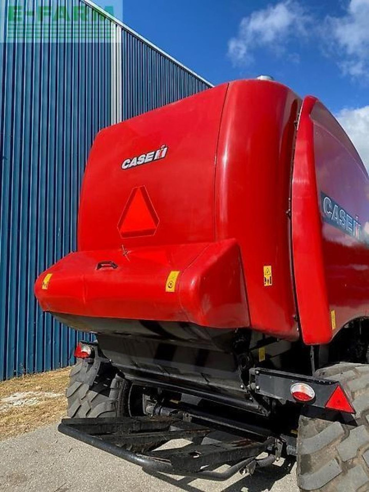 Case-IH rb 465 med snitterr - Kvadratna balirka: slika Case-IH rb 465 med snitterr - Kvadratna balirka Case-IH rb 465 med snitterr - Kvadratna balirka: slika Case-IH rb 465 med snitterr - Kvadratna balirka