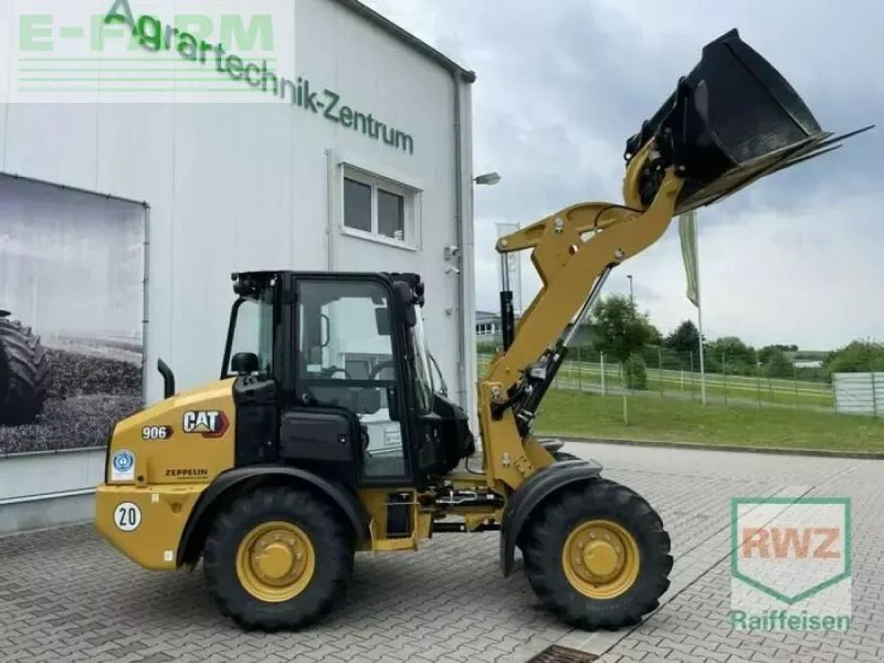 Caterpillar 906 radlader - Mini bager: slika Caterpillar 906 radlader - Mini bager Caterpillar 906 radlader - Mini bager: slika Caterpillar 906 radlader - Mini bager