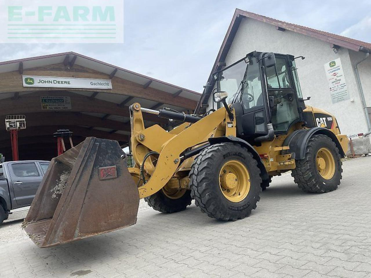 Mini bager Caterpillar 908 h: slika Mini bager Caterpillar 908 h