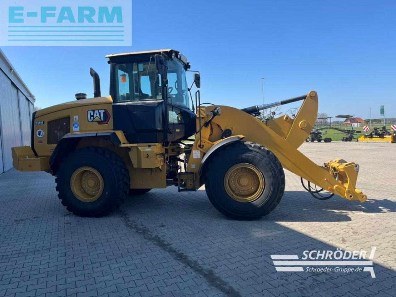 Caterpillar 938 hl - Mini bager: slika Caterpillar 938 hl - Mini bager Caterpillar 938 hl - Mini bager: slika Caterpillar 938 hl - Mini bager