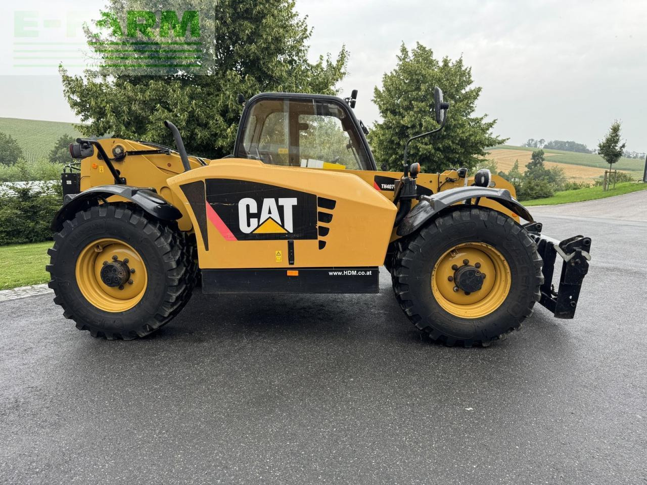 Caterpillar cat th407 - Teleskopski rukovatelj: slika Caterpillar cat th407 - Teleskopski rukovatelj Caterpillar cat th407 - Teleskopski rukovatelj: slika Caterpillar cat th407 - Teleskopski rukovatelj
