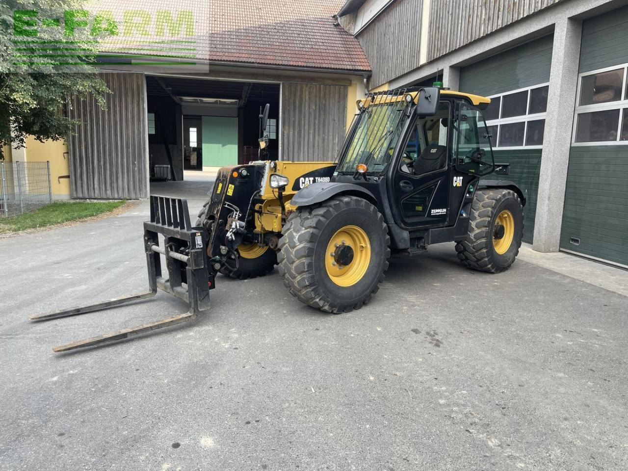 Caterpillar th408d - Teleskopski rukovatelj: slika Caterpillar th408d - Teleskopski rukovatelj Caterpillar th408d - Teleskopski rukovatelj: slika Caterpillar th408d - Teleskopski rukovatelj