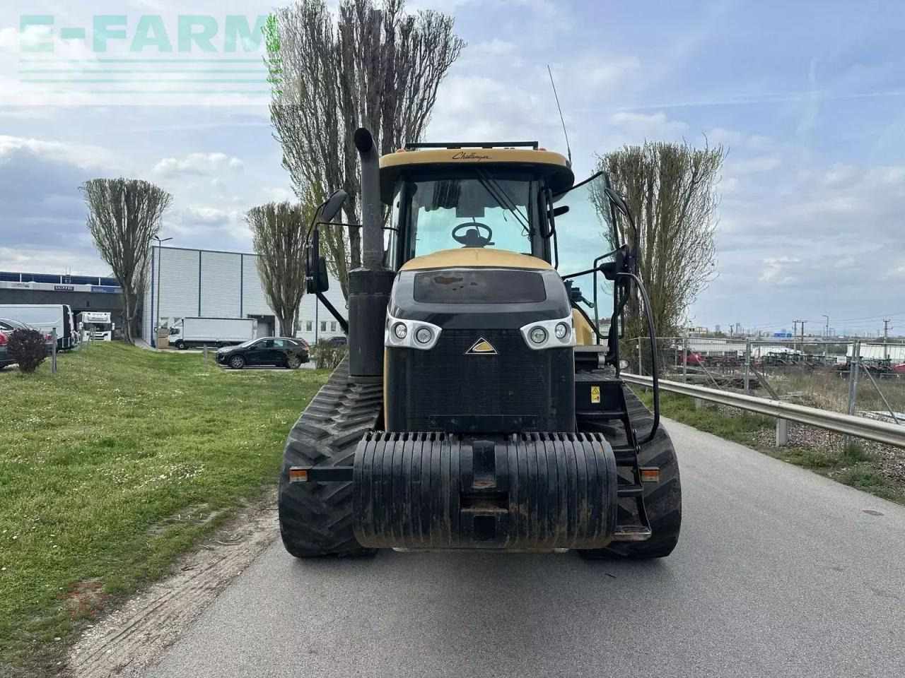 Challenger mt775e - Traktor gusjeničar: slika Challenger mt775e - Traktor gusjeničar Challenger mt775e - Traktor gusjeničar: slika Challenger mt775e - Traktor gusjeničar
