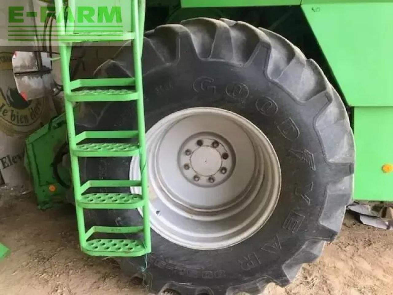 Deutz-Fahr 4080hts - Kombajn za žetvu: slika Deutz-Fahr 4080hts - Kombajn za žetvu Deutz-Fahr 4080hts - Kombajn za žetvu: slika Deutz-Fahr 4080hts - Kombajn za žetvu