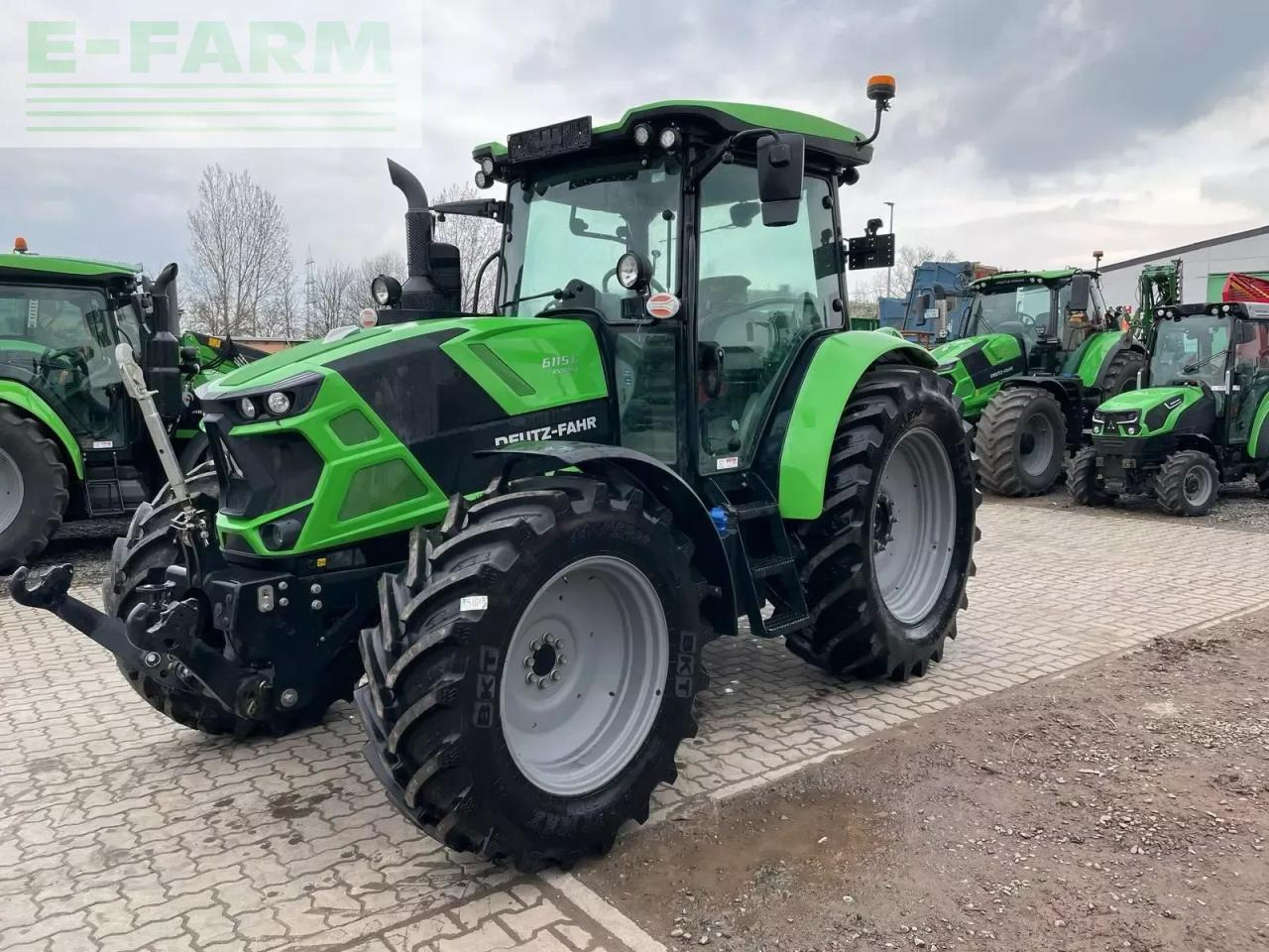 Deutz-Fahr 6115c rv-shift - Traktor: slika Deutz-Fahr 6115c rv-shift - Traktor Deutz-Fahr 6115c rv-shift - Traktor: slika Deutz-Fahr 6115c rv-shift - Traktor
