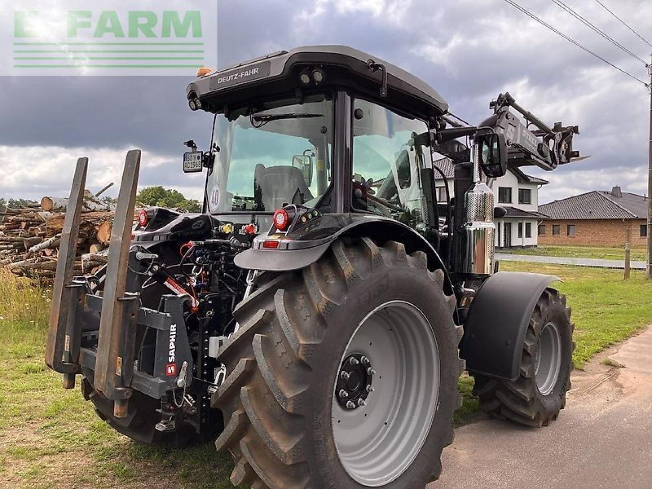 Traktor Deutz-Fahr 6135 C TTV TTV: slika Traktor Deutz-Fahr 6135 C TTV TTV Traktor Deutz-Fahr 6135 C TTV TTV: slika Traktor Deutz-Fahr 6135 C TTV TTV