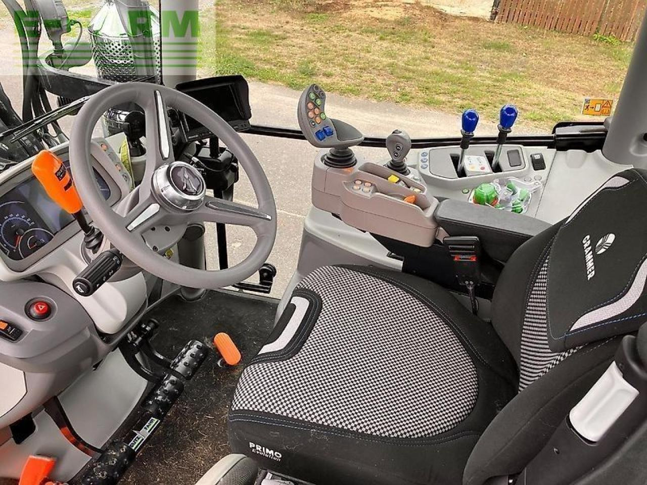 Traktor Deutz-Fahr 6135 C TTV TTV: slika Traktor Deutz-Fahr 6135 C TTV TTV Traktor Deutz-Fahr 6135 C TTV TTV: slika Traktor Deutz-Fahr 6135 C TTV TTV