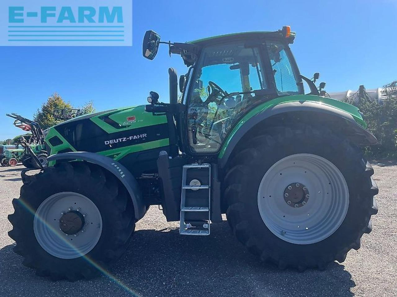 Deutz-Fahr 6215ttv - Traktor: slika Deutz-Fahr 6215ttv - Traktor Deutz-Fahr 6215ttv - Traktor: slika Deutz-Fahr 6215ttv - Traktor