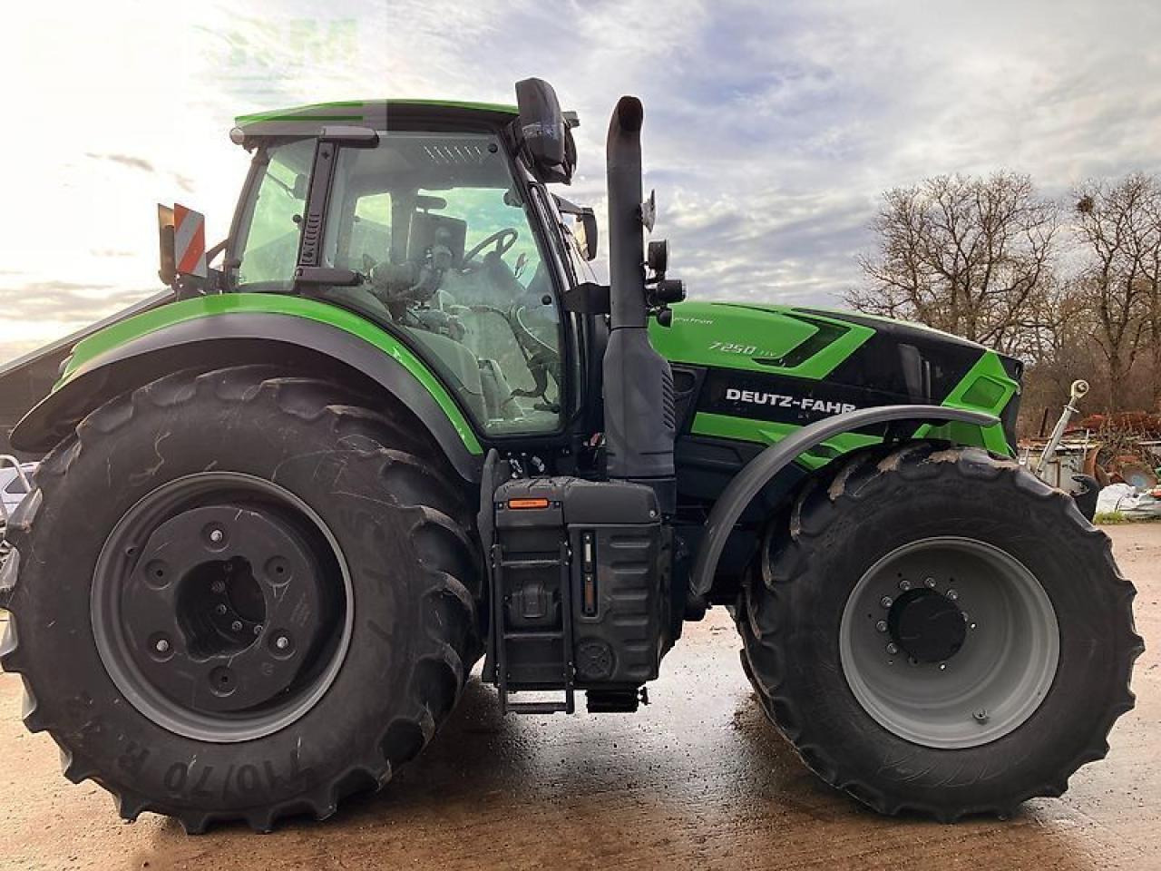 Deutz-Fahr 7250 ttv - Traktor: slika Deutz-Fahr 7250 ttv - Traktor Deutz-Fahr 7250 ttv - Traktor: slika Deutz-Fahr 7250 ttv - Traktor