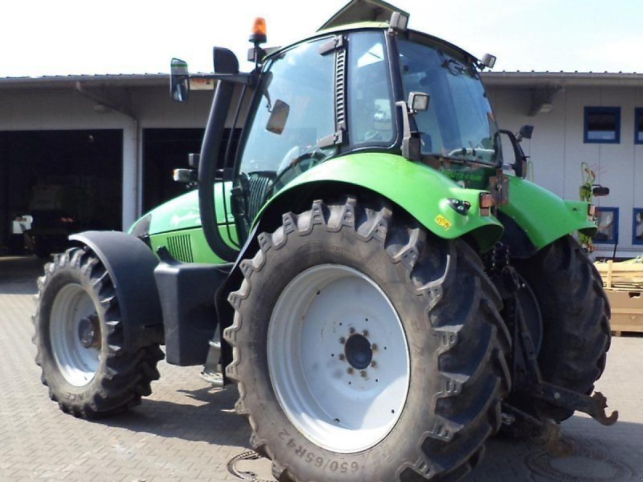 Deutz-Fahr agrotron 200 - Traktor: slika Deutz-Fahr agrotron 200 - Traktor Deutz-Fahr agrotron 200 - Traktor: slika Deutz-Fahr agrotron 200 - Traktor