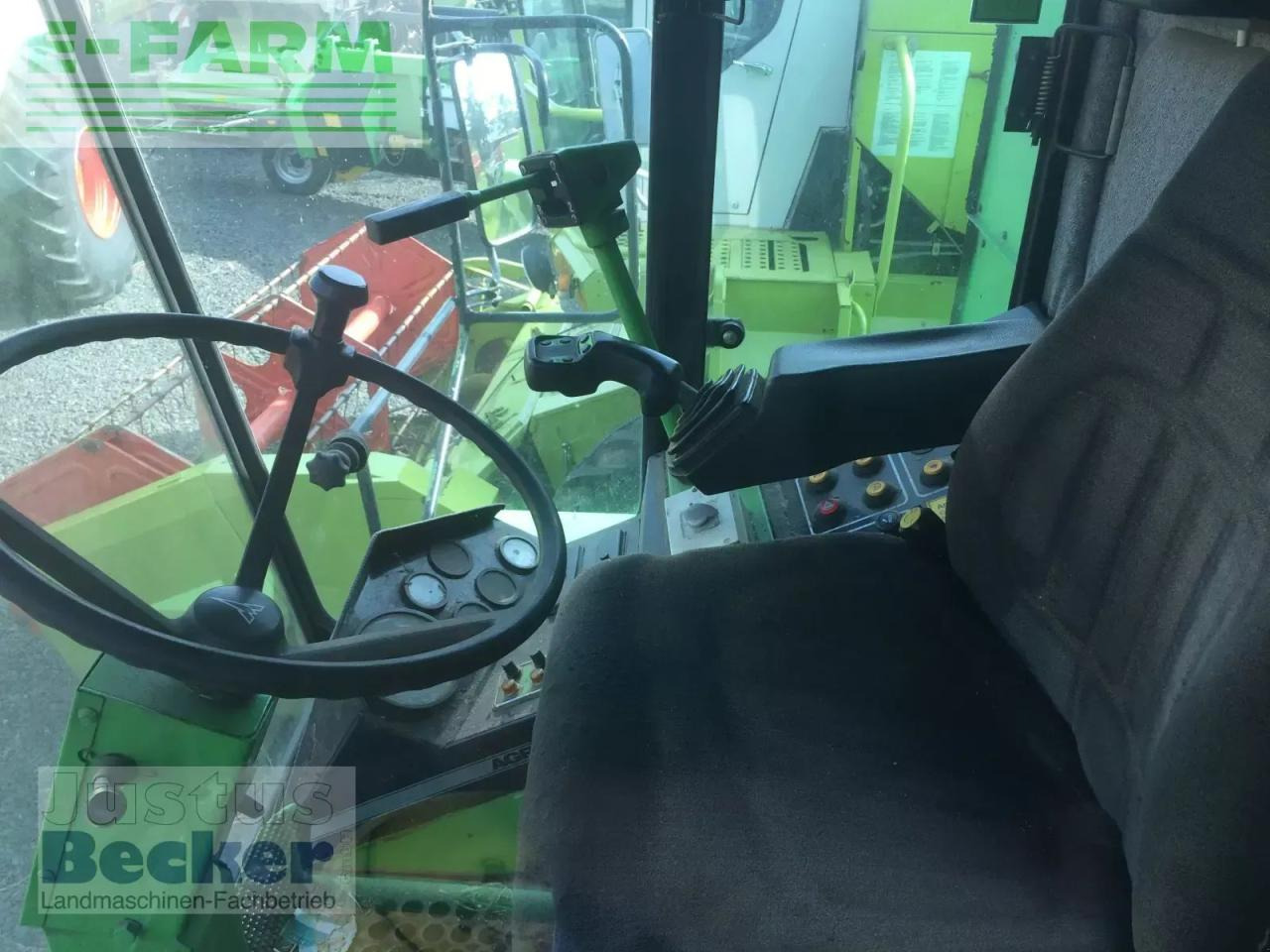 Deutz-Fahr m 35.40 - Kombajn za žetvu: slika Deutz-Fahr m 35.40 - Kombajn za žetvu Deutz-Fahr m 35.40 - Kombajn za žetvu: slika Deutz-Fahr m 35.40 - Kombajn za žetvu