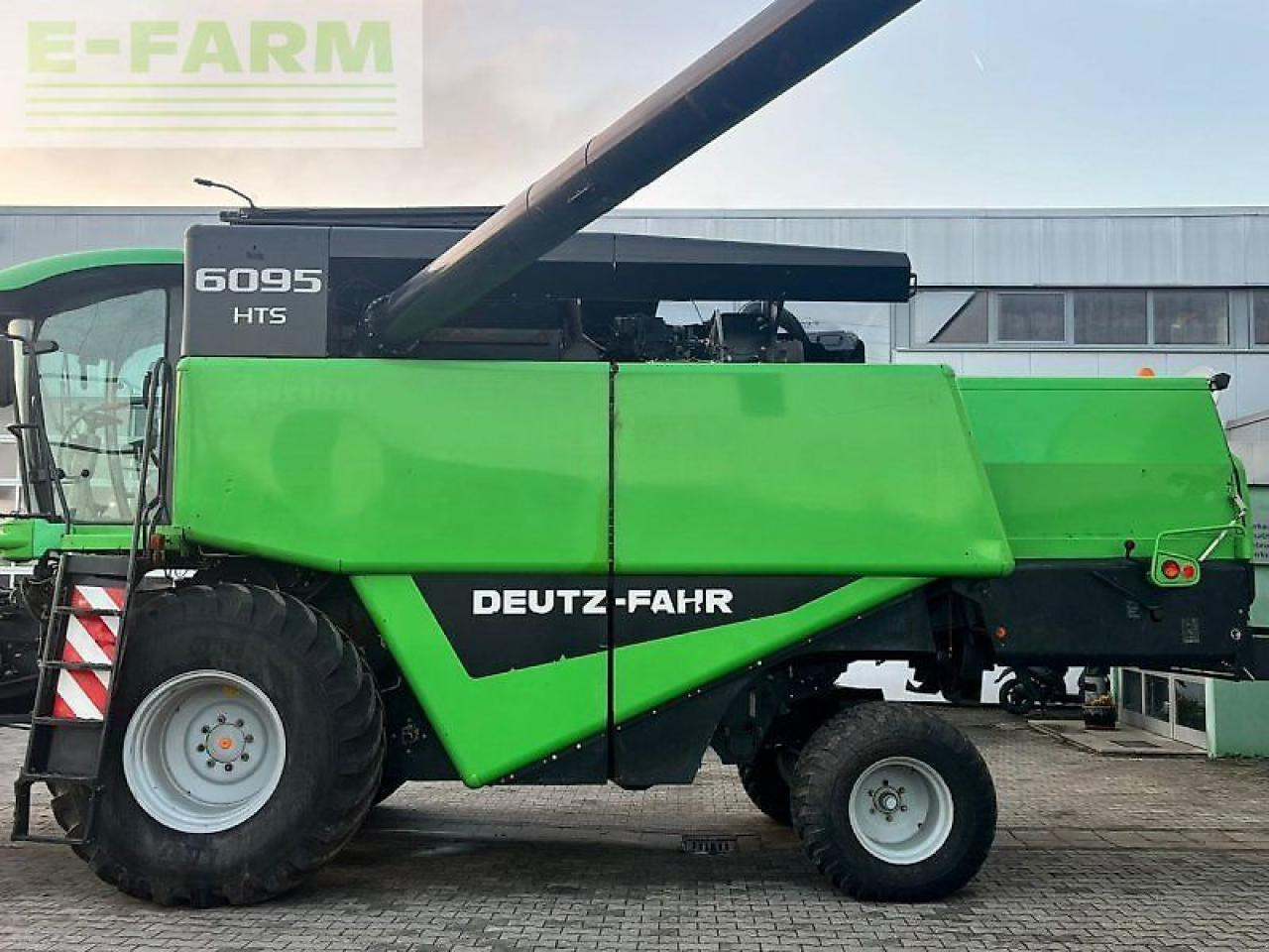 Deutz-Fahr topliner 6095 hts - Kombajn za žetvu: slika Deutz-Fahr topliner 6095 hts - Kombajn za žetvu Deutz-Fahr topliner 6095 hts - Kombajn za žetvu: slika Deutz-Fahr topliner 6095 hts - Kombajn za žetvu